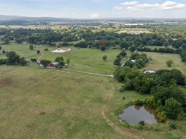 102nd Road , Wilburton, OK 74578