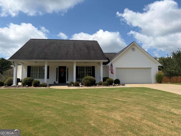 8225 Wimbledon Court, Gainesville, GA 30506