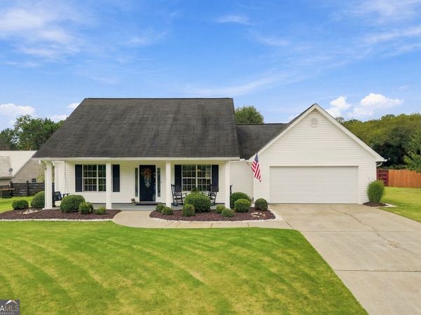 8225 Wimbledon Court, Gainesville, GA 30506