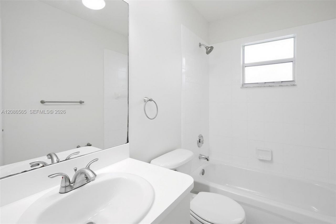 1668 SE Nancy Ln , Port Saint Lucie, FL 34983 Photo