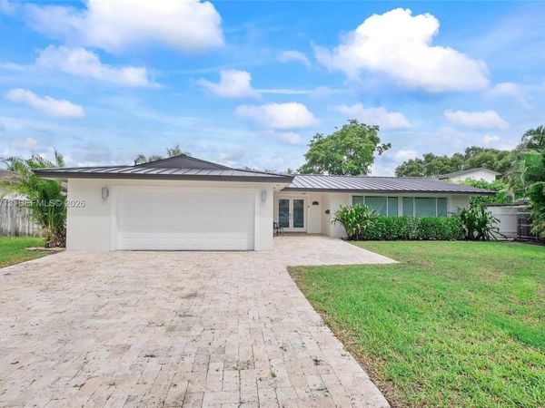 7111 Bamboo St , Miami Lakes, FL 33014