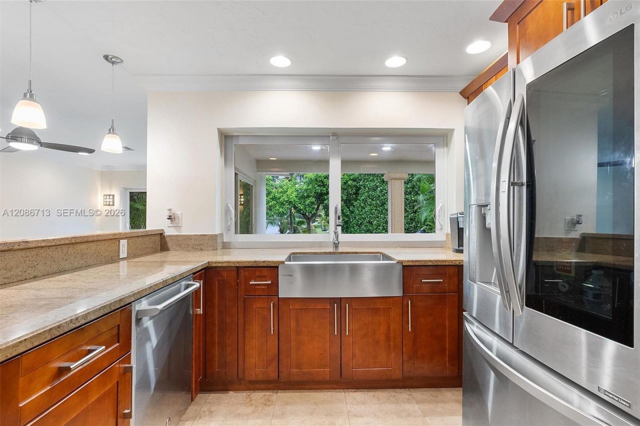 7111 Bamboo St , Miami Lakes, FL 33014 Photo
