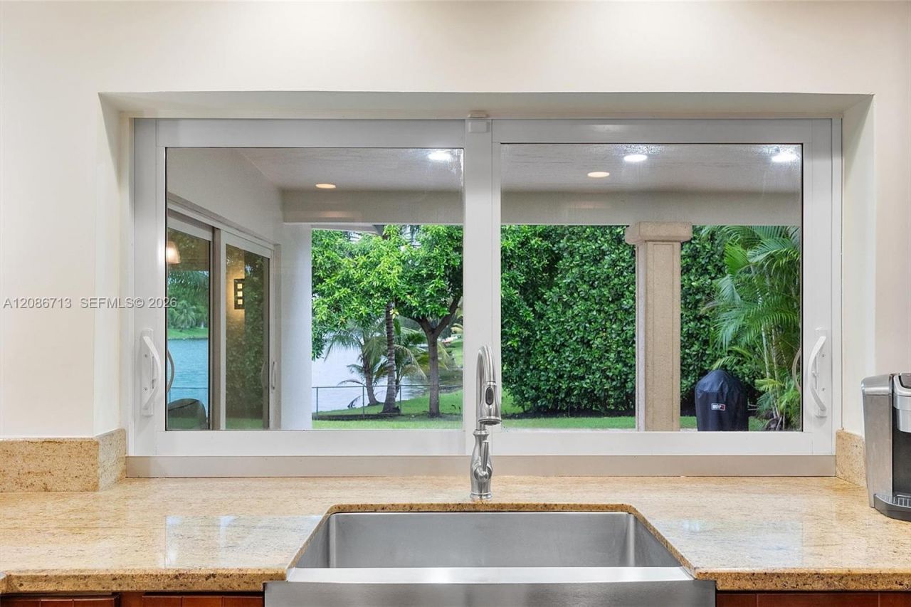 7111 Bamboo St , Miami Lakes, FL 33014 Photo