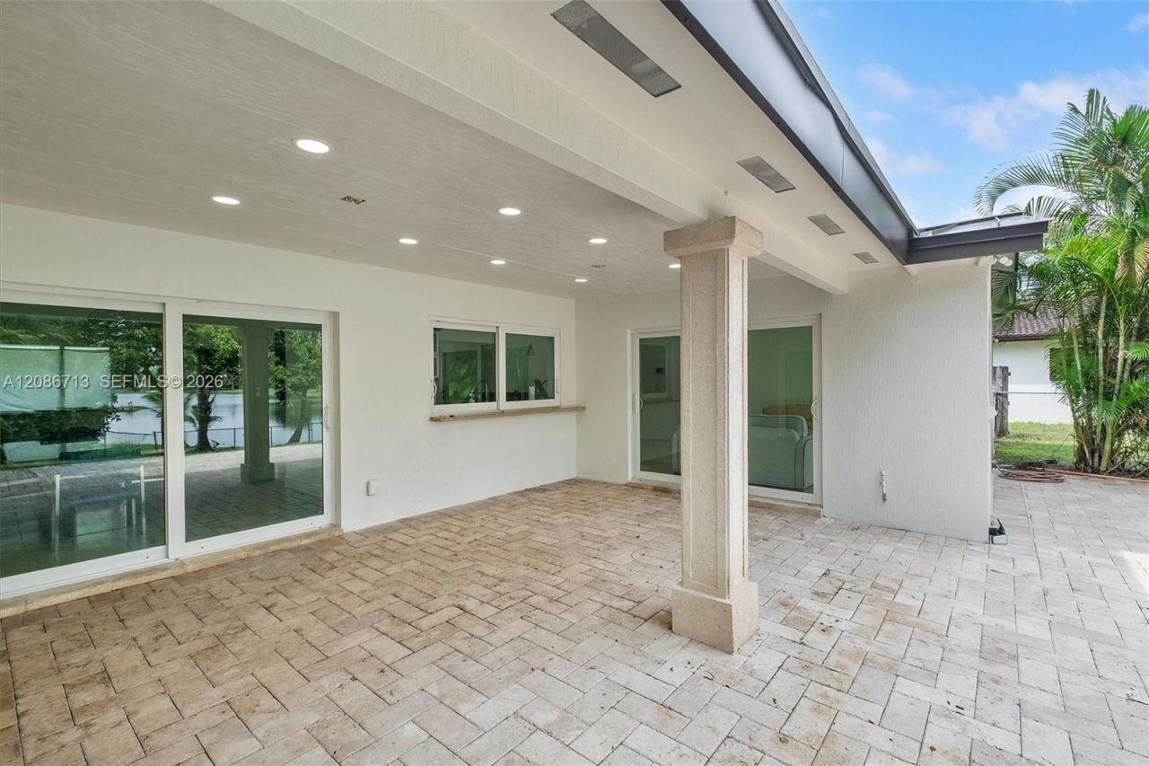 7111 Bamboo St , Miami Lakes, FL 33014 Photo
