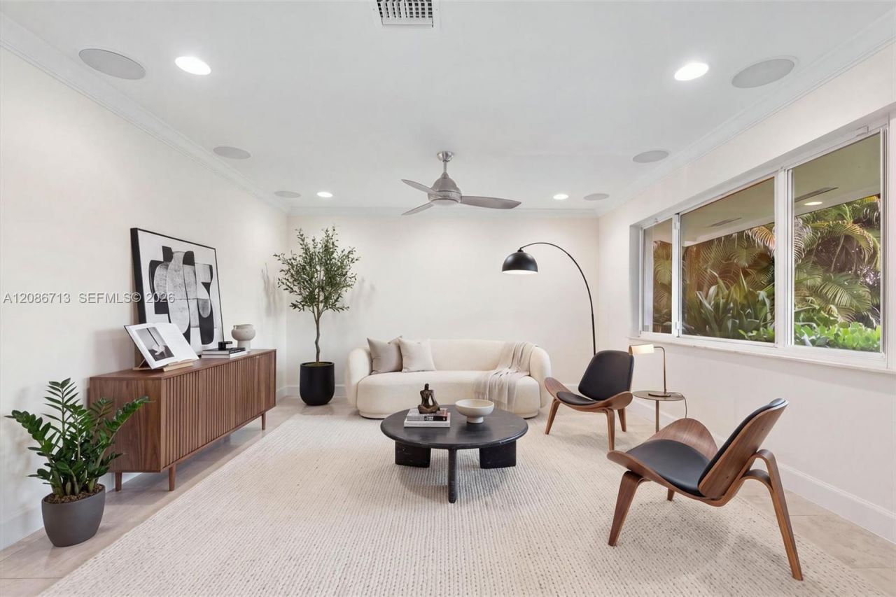 7111 Bamboo St , Miami Lakes, FL 33014 Photo