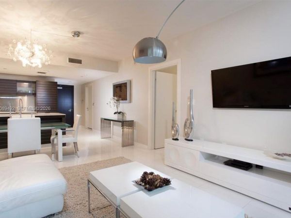 200 Biscayne Boulevard Way , Unit 3209, Miami, FL 33131