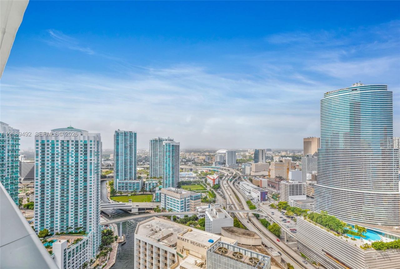 200 Biscayne Boulevard Way , Unit 3209, Miami, FL 33131 Photo