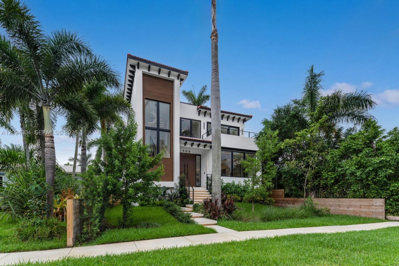 908 Tyler St , Hollywood, FL 33019 Photo