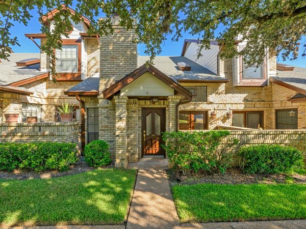 10819 Crown Colony DR, Unit 4, Austin, TX 78747