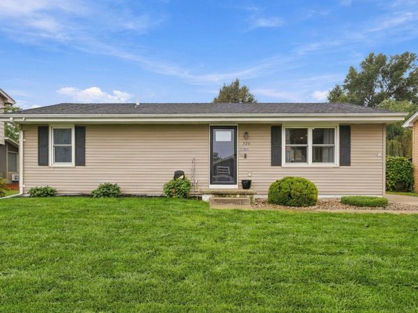 720 NE 5th Street, Grimes, IA 50111