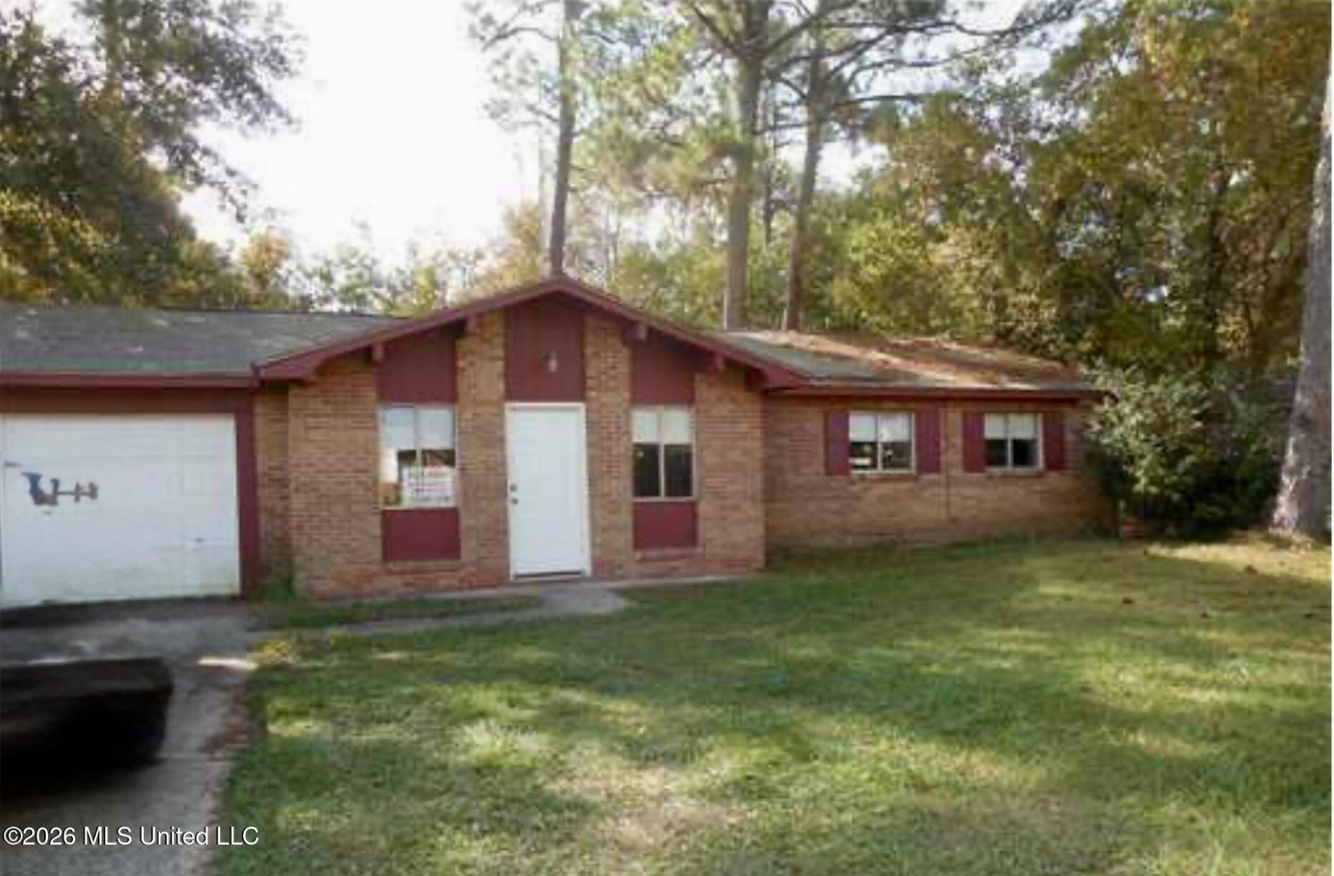 1617 Riverside Drive, Gautier, MS 39553 Main Photo