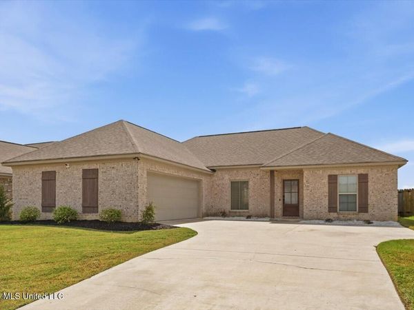 521 Birchwood Boulevard, Pearl, MS 39208