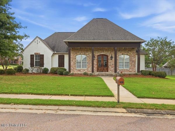 101 Esther Cove, Madison, MS 39110