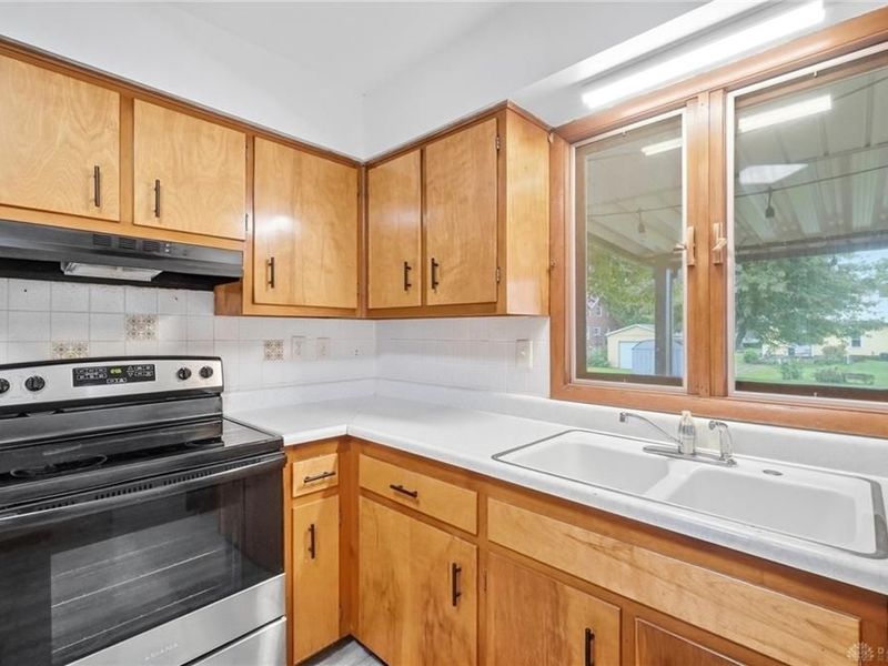 95 Lawnview Avenue, North Hampton, OH 45349 Photo 18