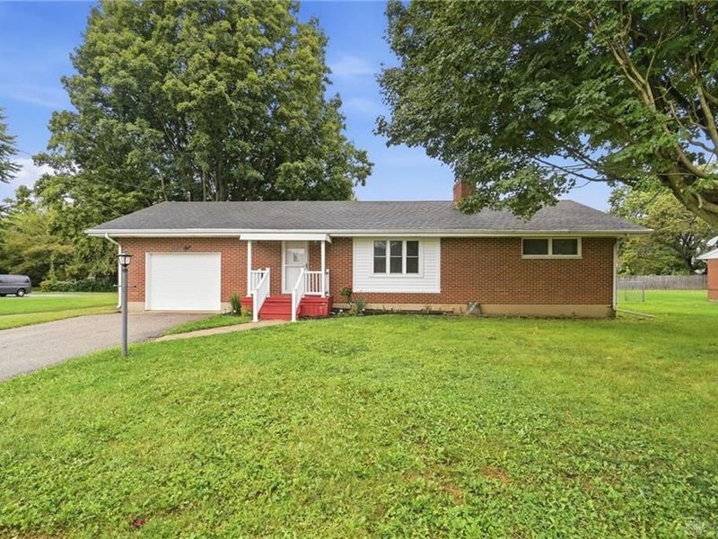 95 Lawnview Avenue, North Hampton, OH 45349 Photo 2