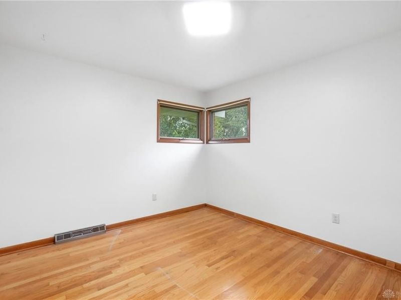 95 Lawnview Avenue, North Hampton, OH 45349 Photo 23