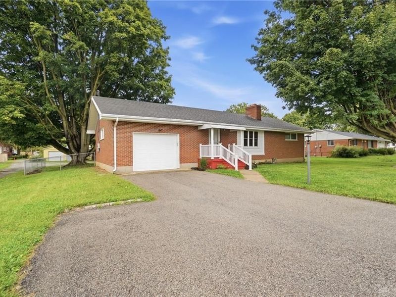 95 Lawnview Avenue, North Hampton, OH 45349 Photo 3