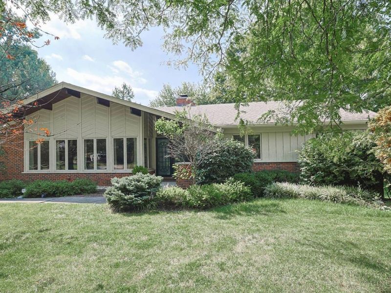 7673 Greenfarms Drive, Springfield Township, OH 45224 Photo 3