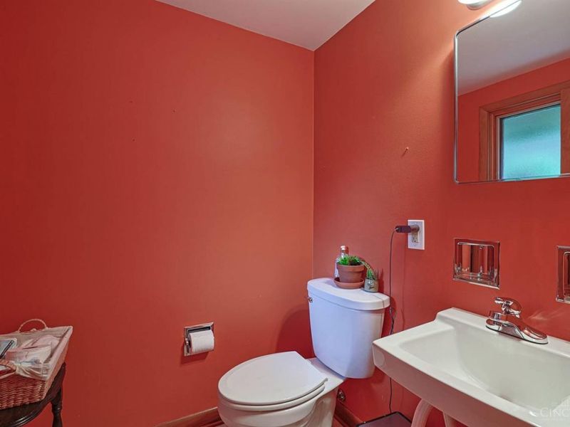 7673 Greenfarms Drive, Springfield Township, OH 45224 Photo 42