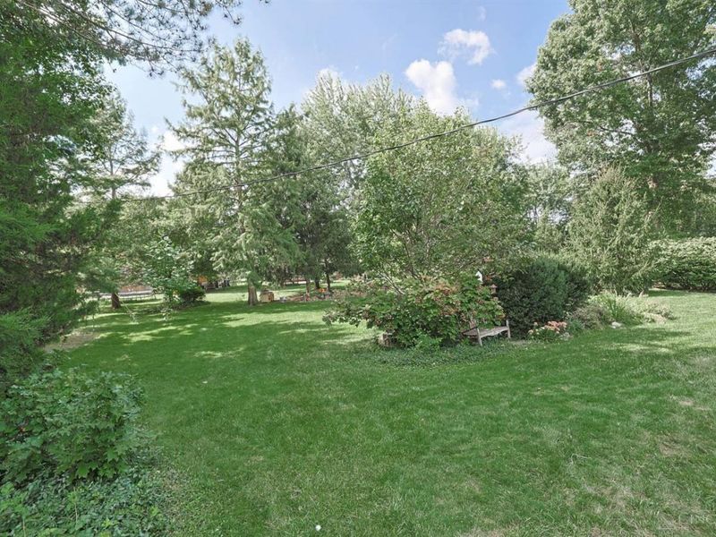 7673 Greenfarms Drive, Springfield Township, OH 45224 Photo 54