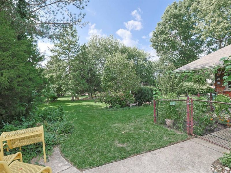7673 Greenfarms Drive, Springfield Township, OH 45224 Photo 58