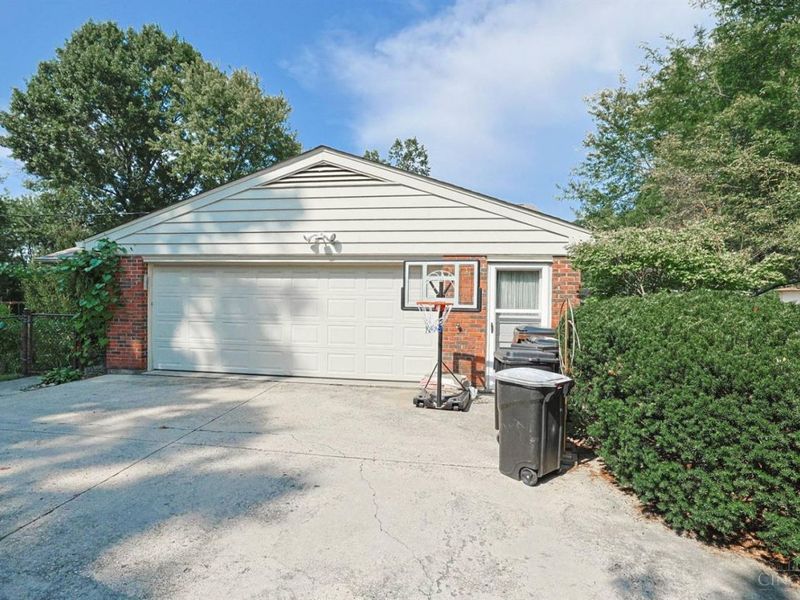 7673 Greenfarms Drive, Springfield Township, OH 45224 Photo 62
