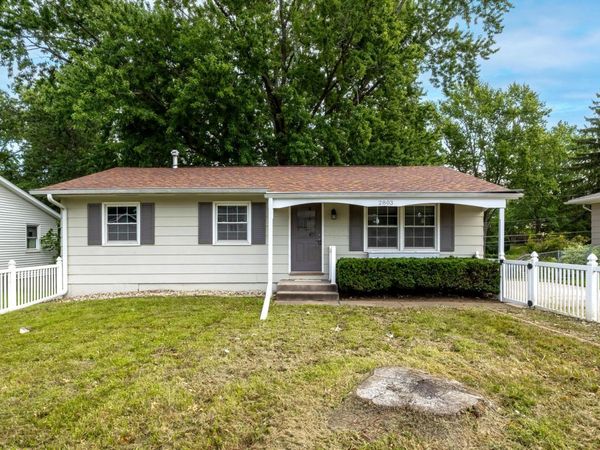 2803 N Pine Street , Davenport, IA 52804