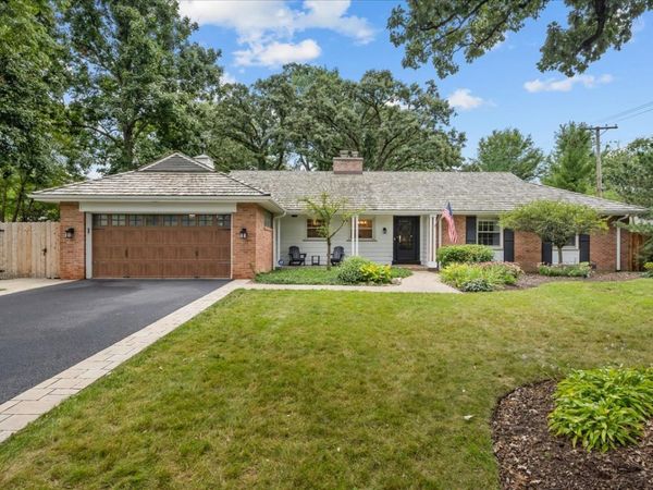 975 Inverlieth Terrace , Lake Forest, IL 60045