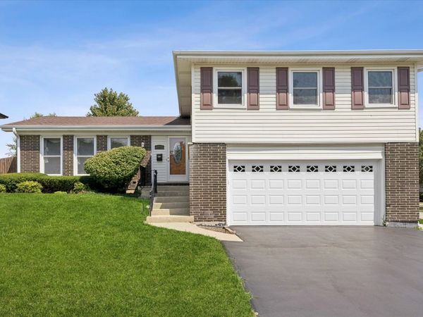 1423 Colony Court, Lombard, IL 60148
