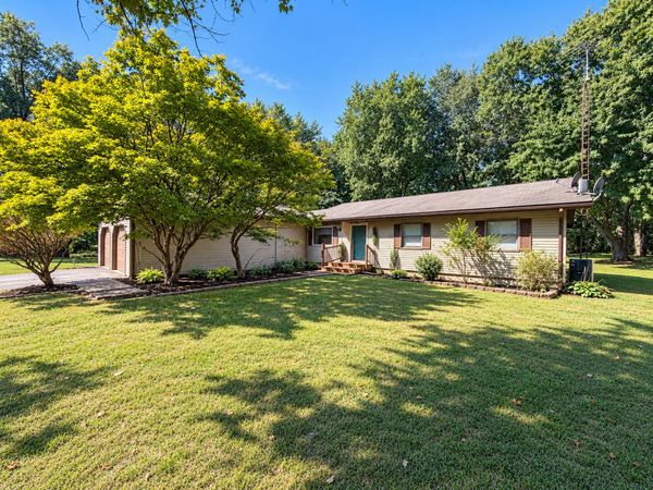 5347 Kell Road, Kell, IL 62853