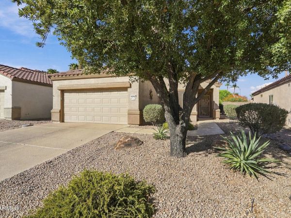 16386 W CRATER Lane, Surprise, AZ 85374