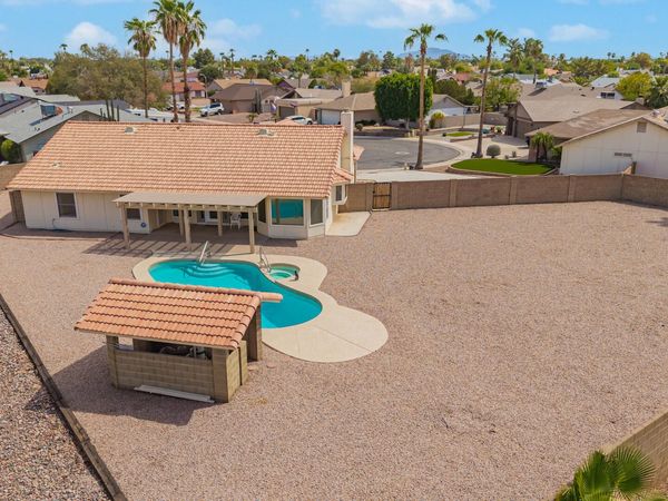 2336 W HIGHLAND Court, Chandler, AZ 85224