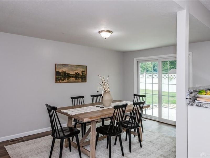 1013 W Lake Avenue, New Carlisle, OH 45344 Photo 16