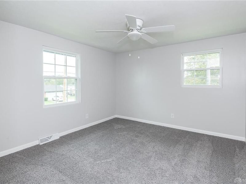 1013 W Lake Avenue, New Carlisle, OH 45344 Photo 32