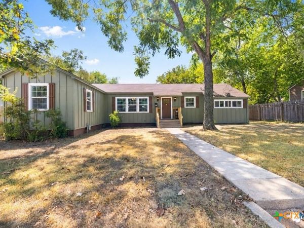 731 E 13th Avenue , Belton, TX 76513