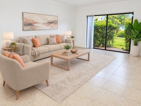 8290 Lake Dr, Unit 112, Doral, FL 33166