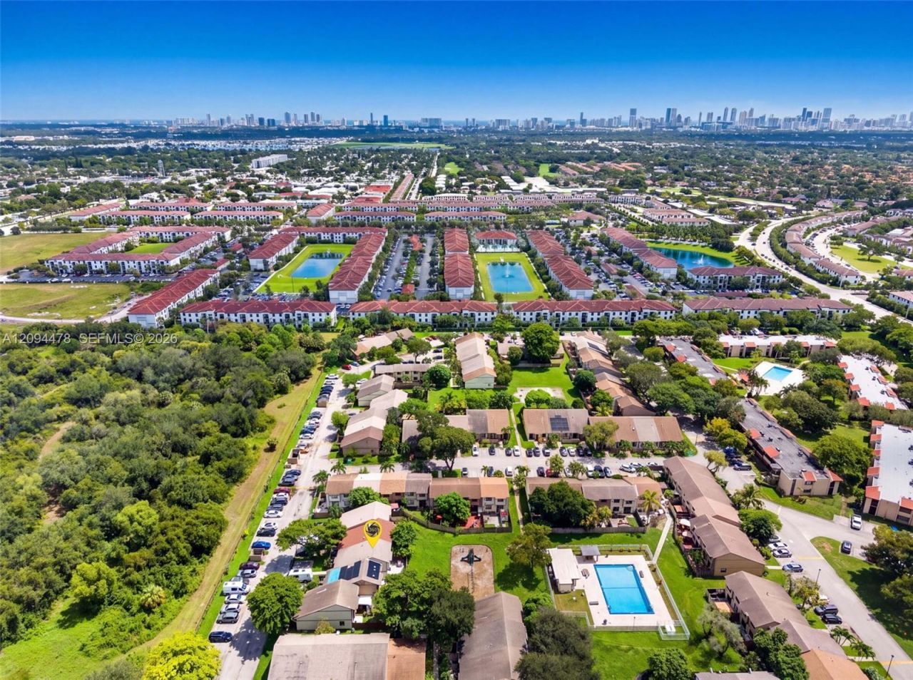 460 NE 211th Ter, Miami, FL 33179 Photo