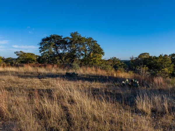 259 LOOKOUT PT, Comfort, TX 78013