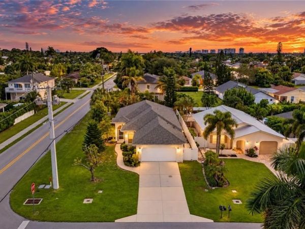 798 105th AVE N, NAPLES, FL 34108