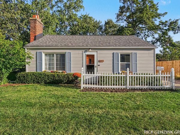 297 W 30th Street, Holland, MI 49423