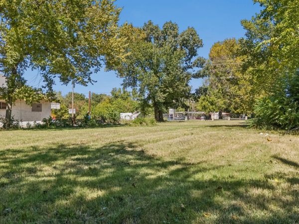 2122 E Pine Street , Tulsa, OK 74110