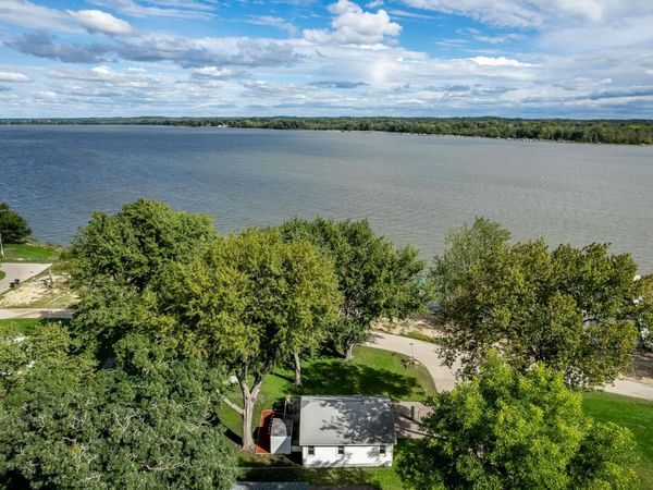 1747 E Road 5, Edgerton, WI 53535