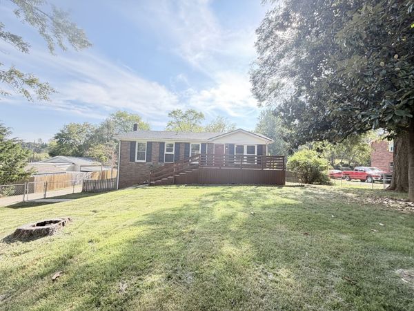 402 Jordan Rd , Clarksville, TN 37042