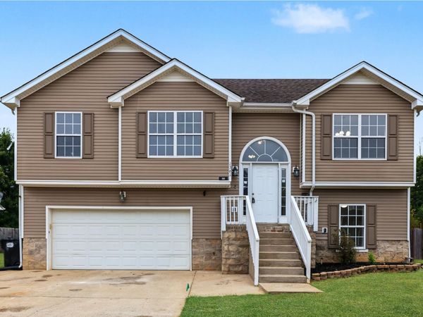 1361 Mutual Dr, Clarksville, TN 37042