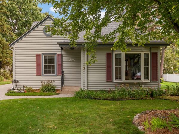 1784 Dunlap Street N, Roseville, MN 55113