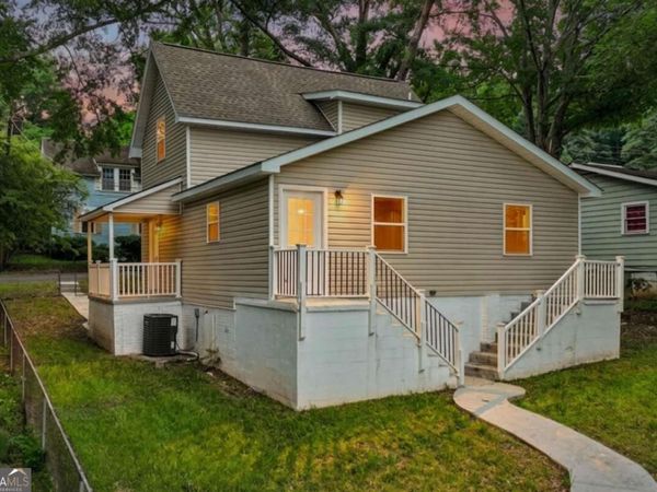 13 Hillside Avenue, Lindale, GA 30161