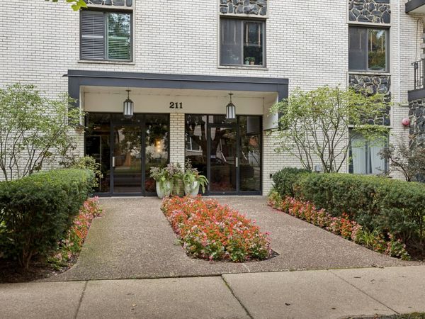 211 Elgin Avenue , Unit 5J, Forest Park, IL 60130