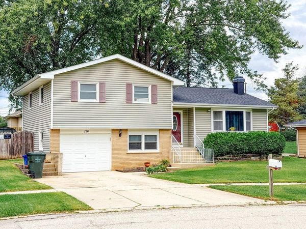 126 Bunkerhill Avenue, South Elgin, IL 60177