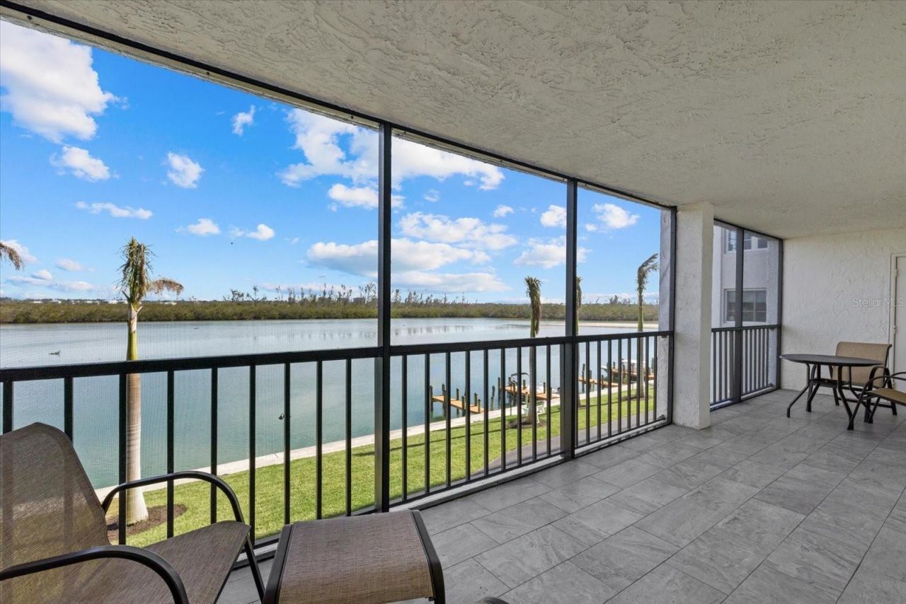 9393 Midnight Pass Road , Unit 302, Sarasota, FL 34242 Photo