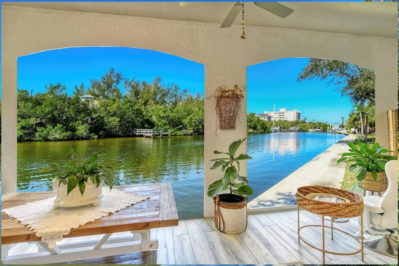 9393 Midnight Pass Road , Unit 302, Sarasota, FL 34242 Photo